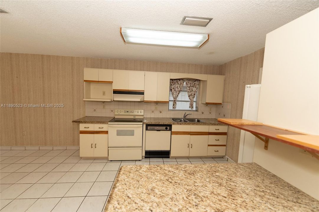 For Sale: $629,000 (4 beds, 2 baths, 1573 Square Feet)