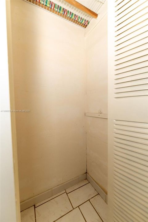 For Sale: $629,000 (4 beds, 2 baths, 1573 Square Feet)