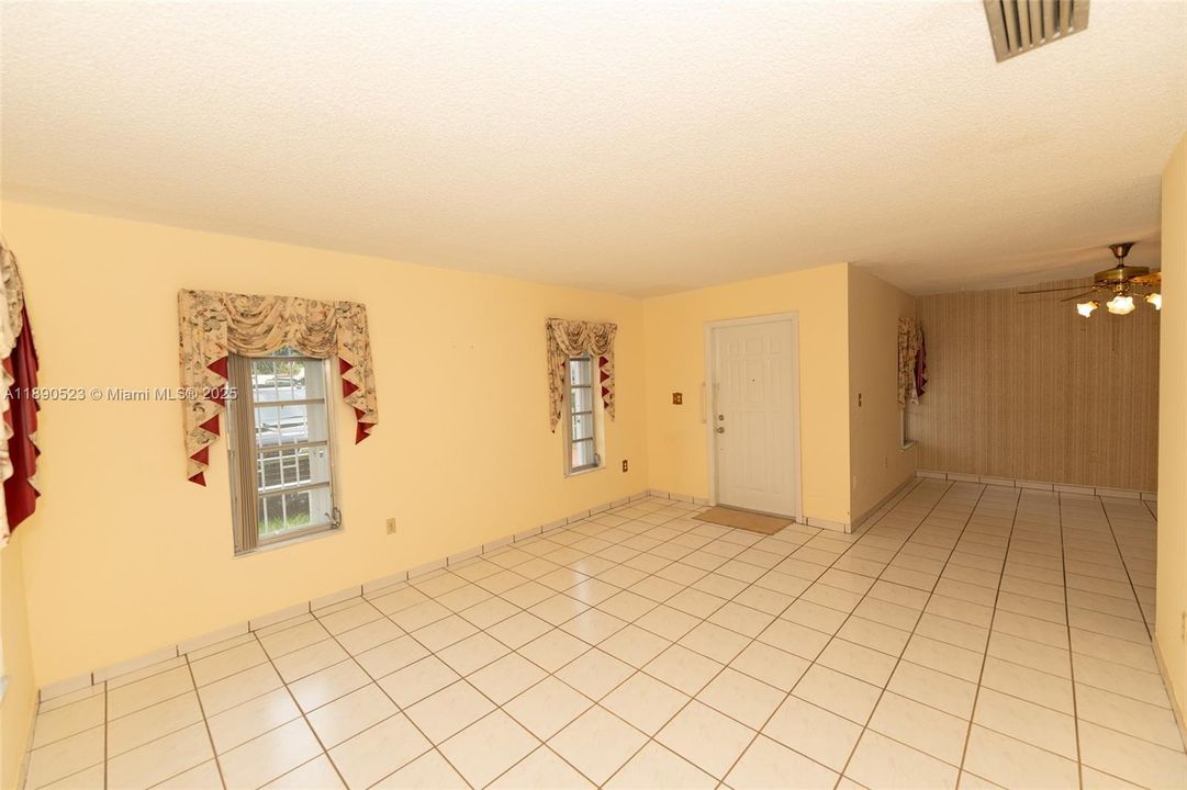 For Sale: $629,000 (4 beds, 2 baths, 1573 Square Feet)