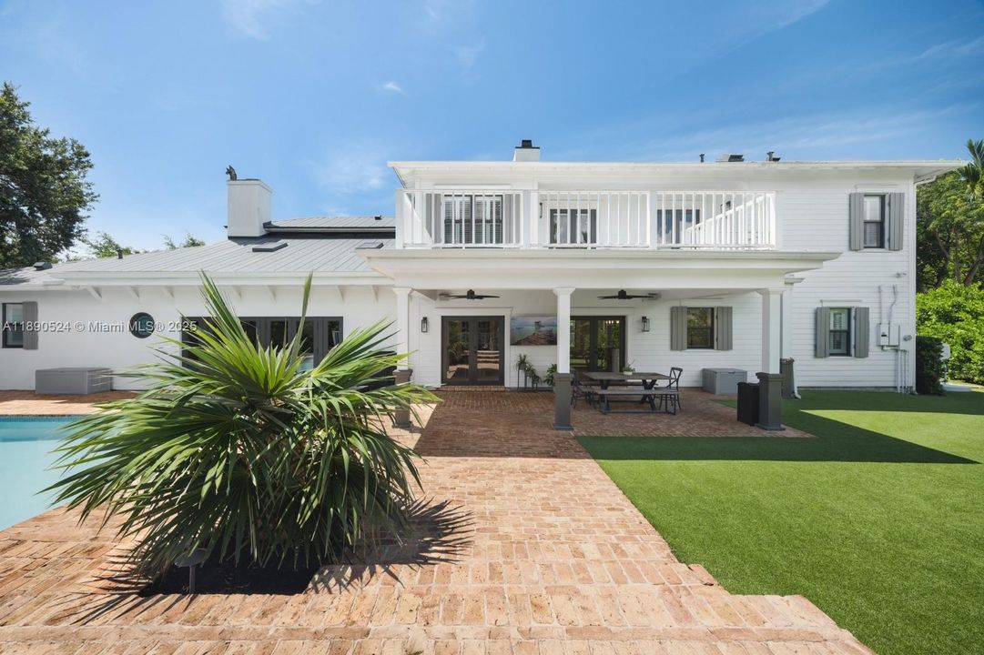 En Venta: $2,950,000 (5 camas, 4 baños, 4633 Pies cuadrados)