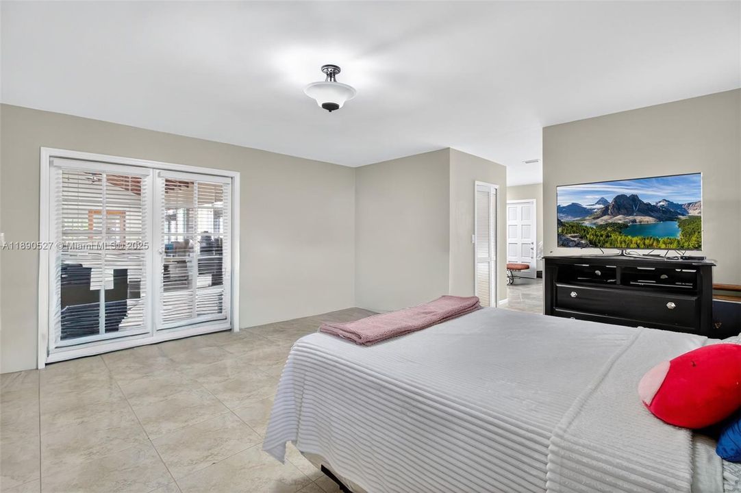 For Sale: $1,149,000 (4 beds, 3 baths, 3088 Square Feet)