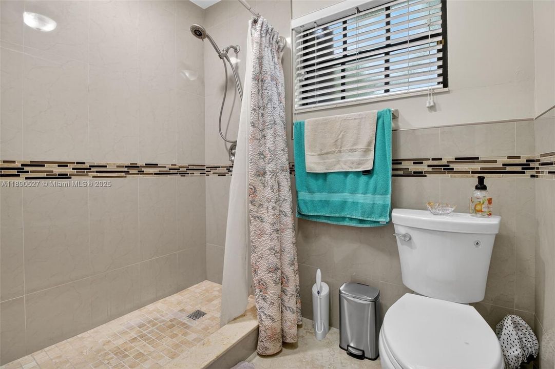 For Sale: $1,149,000 (4 beds, 3 baths, 3088 Square Feet)