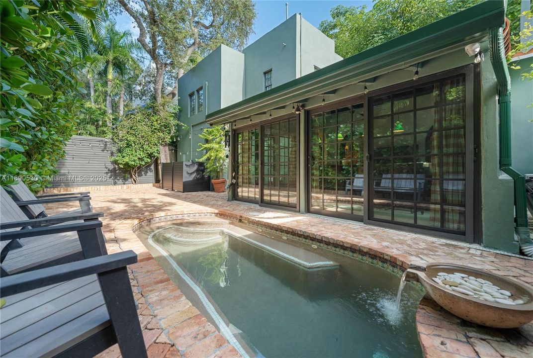 待售: $2,775,000 (3 贝兹, 2 浴室, 2219 平方英尺)