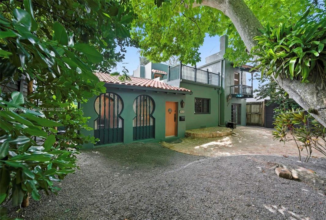 待售: $2,775,000 (3 贝兹, 2 浴室, 2219 平方英尺)