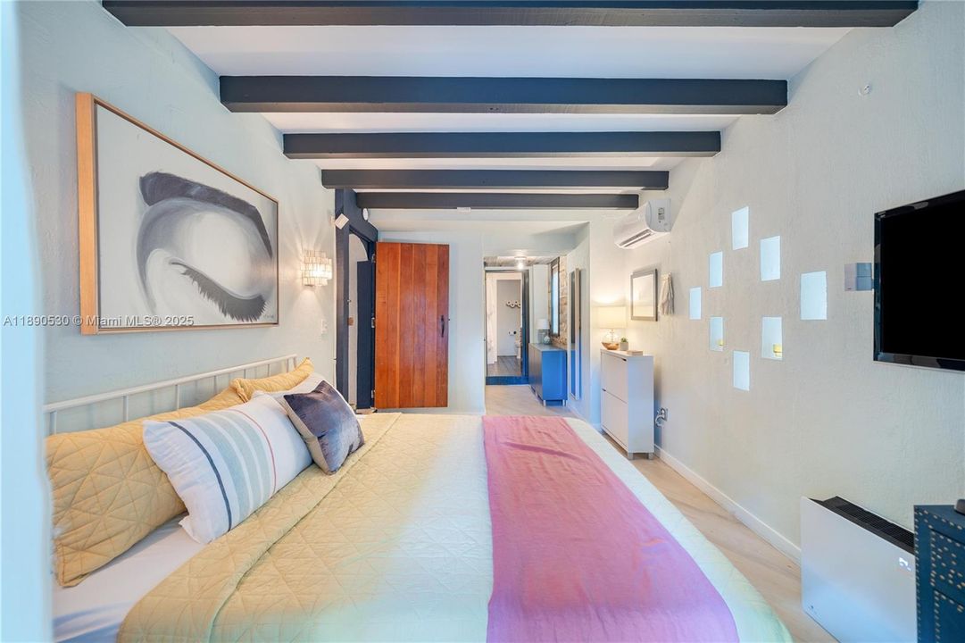 待售: $2,775,000 (3 贝兹, 2 浴室, 2219 平方英尺)