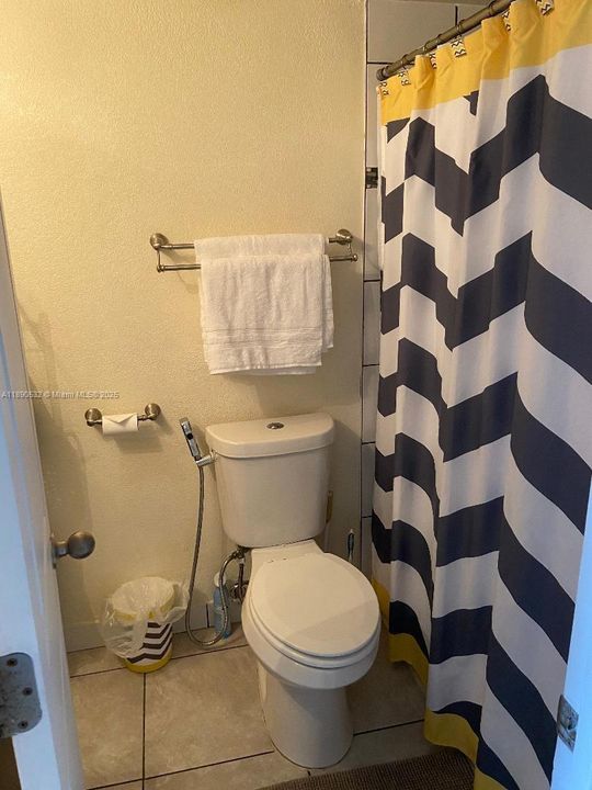 For Rent: $3,200 (0 beds, 1 baths, 465 Square Feet)