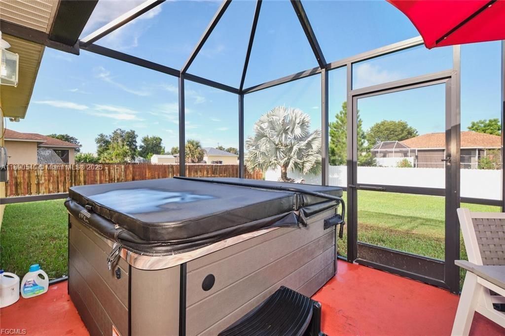 For Sale: $264,000 (3 beds, 2 baths, 1422 Square Feet)