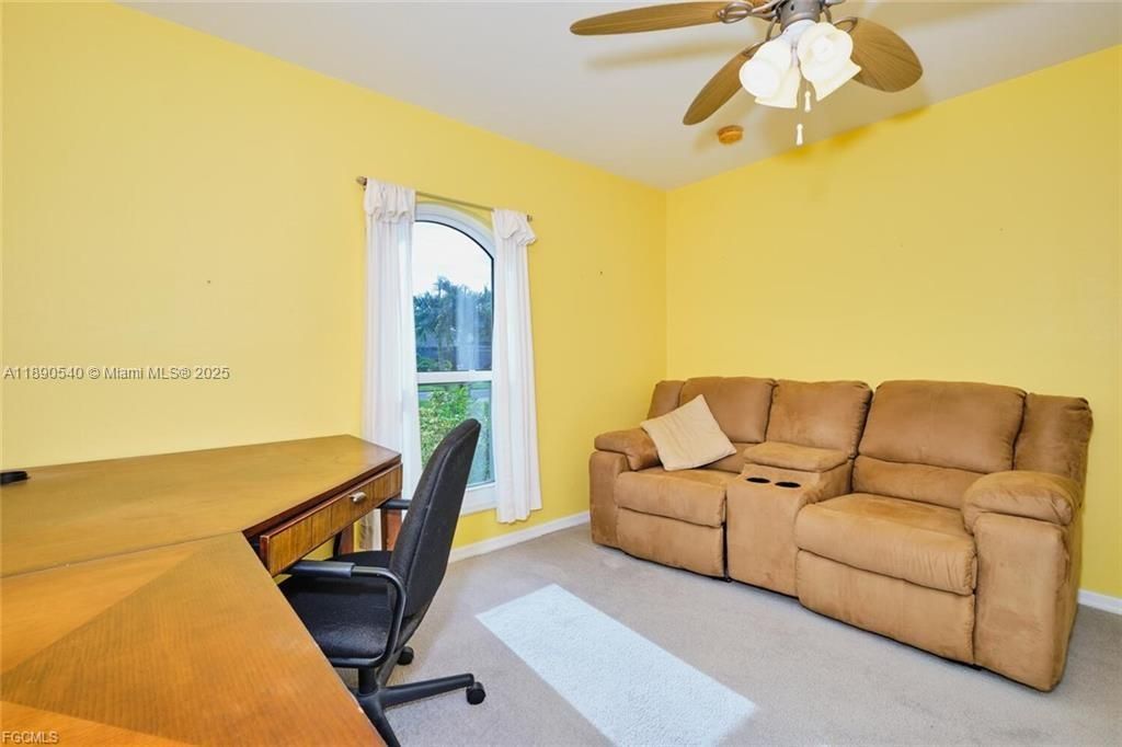 For Sale: $264,000 (3 beds, 2 baths, 1422 Square Feet)