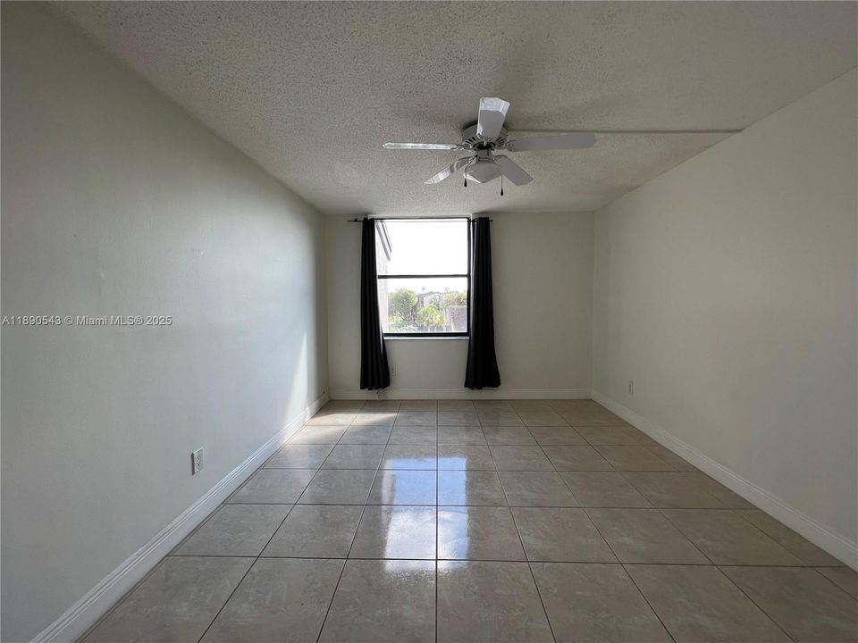 Activo con contrato: $1,850 (1 camas, 1 baños, 614 Pies cuadrados)