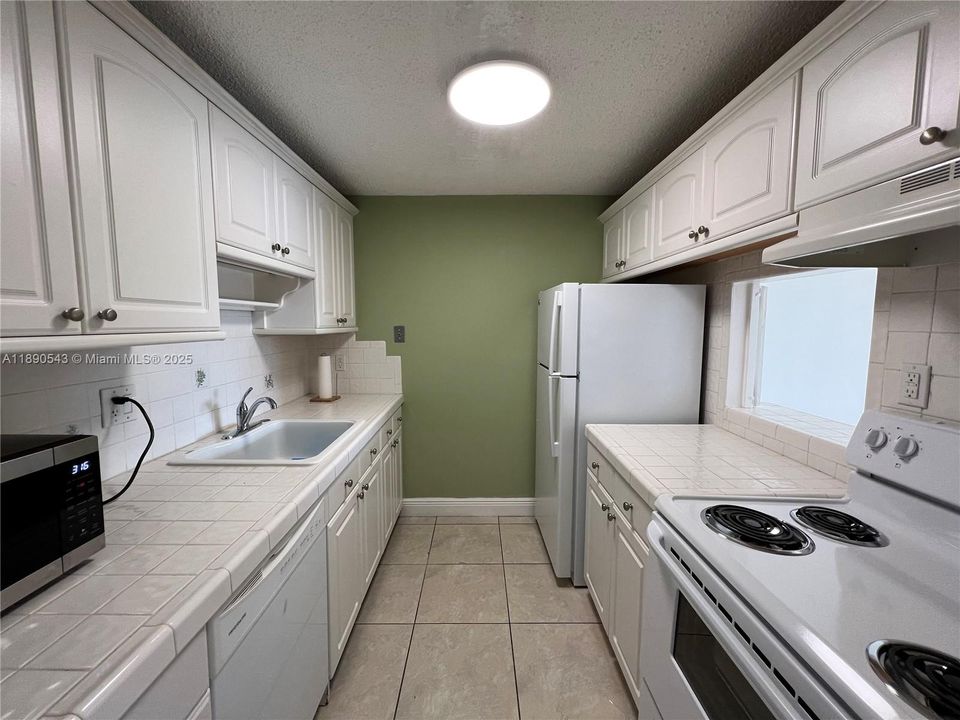 Activo con contrato: $1,850 (1 camas, 1 baños, 614 Pies cuadrados)