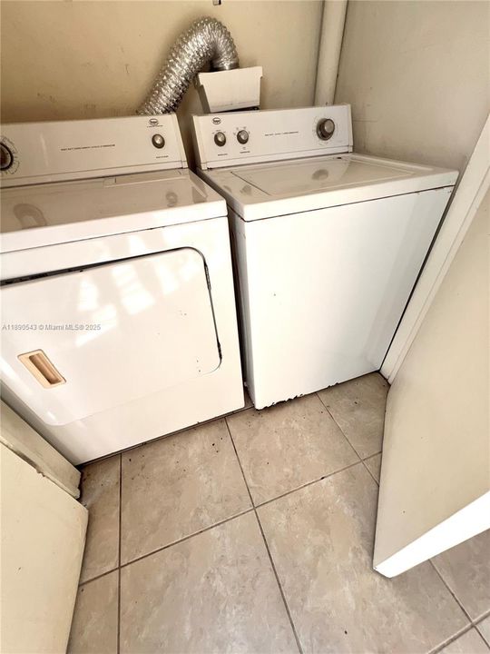 Activo con contrato: $1,850 (1 camas, 1 baños, 614 Pies cuadrados)