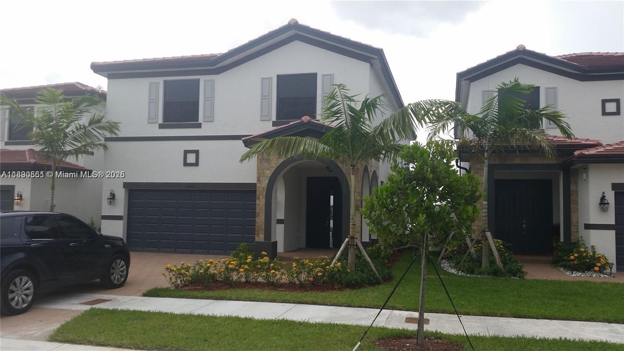 Active With Contract: $4,200 (5 beds, 4 baths, 2909 Square Feet)