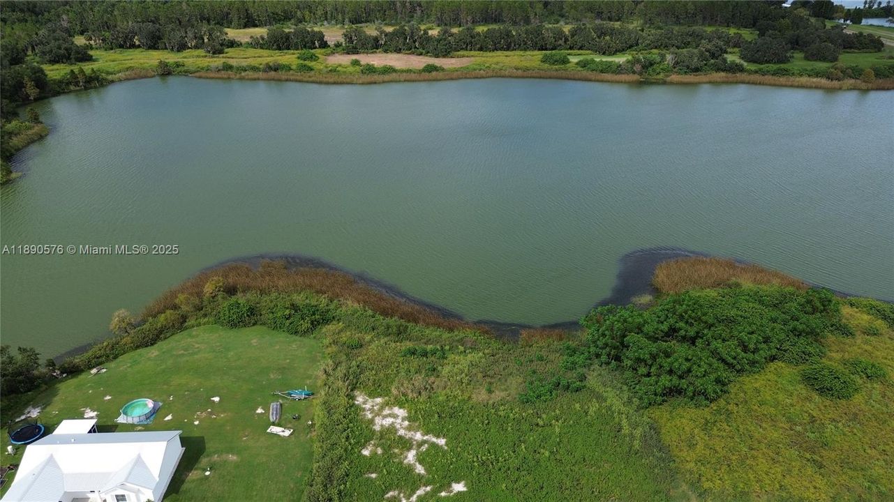 En Venta: $140,000 (5.01 acres)