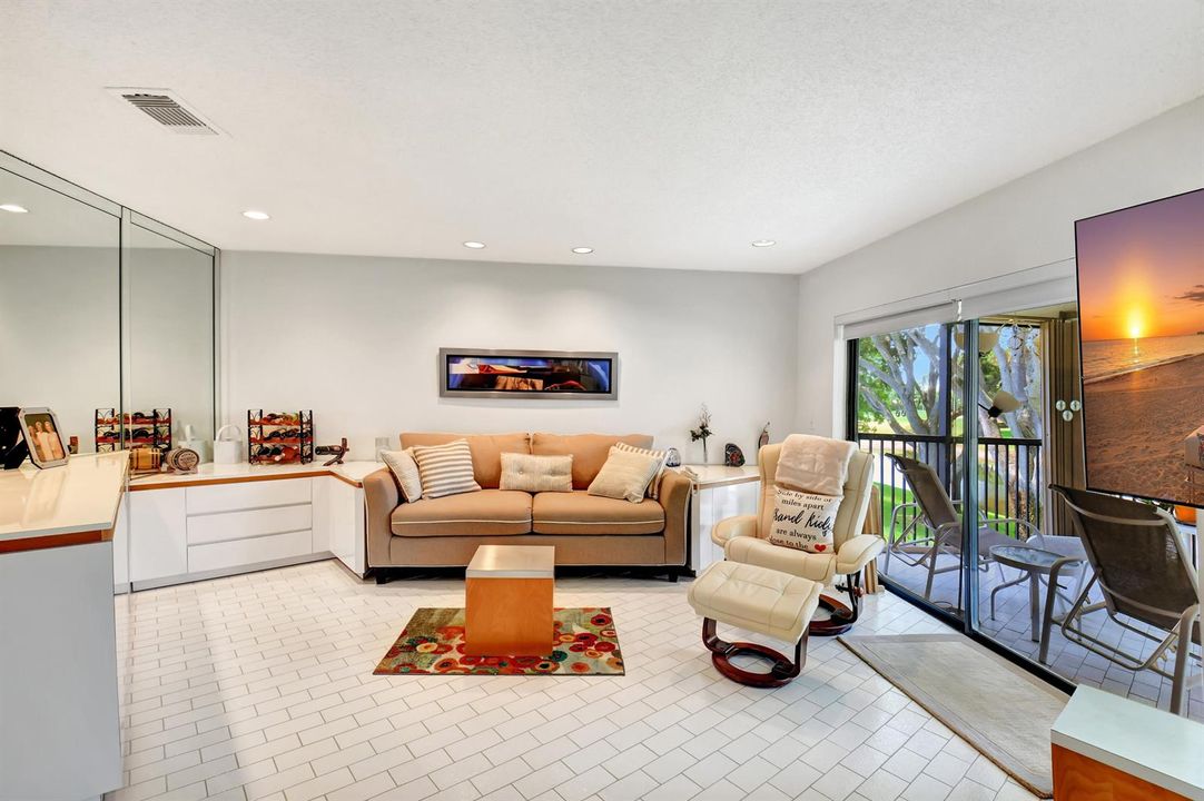 Convertible 3rd Bedroom