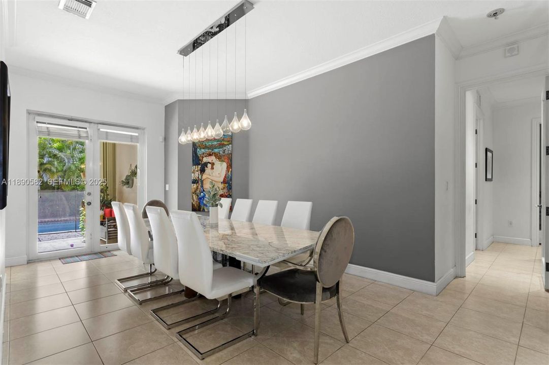 For Rent: $6,100 (4 beds, 3 baths, 2058 Square Feet)