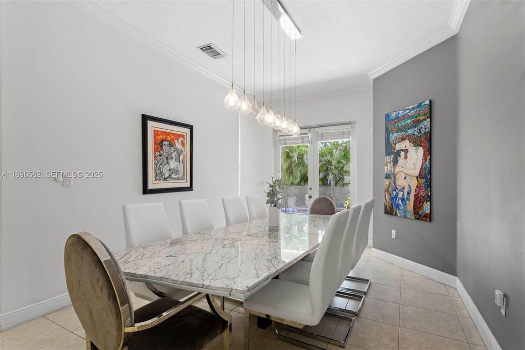 For Rent: $6,100 (4 beds, 3 baths, 2058 Square Feet)