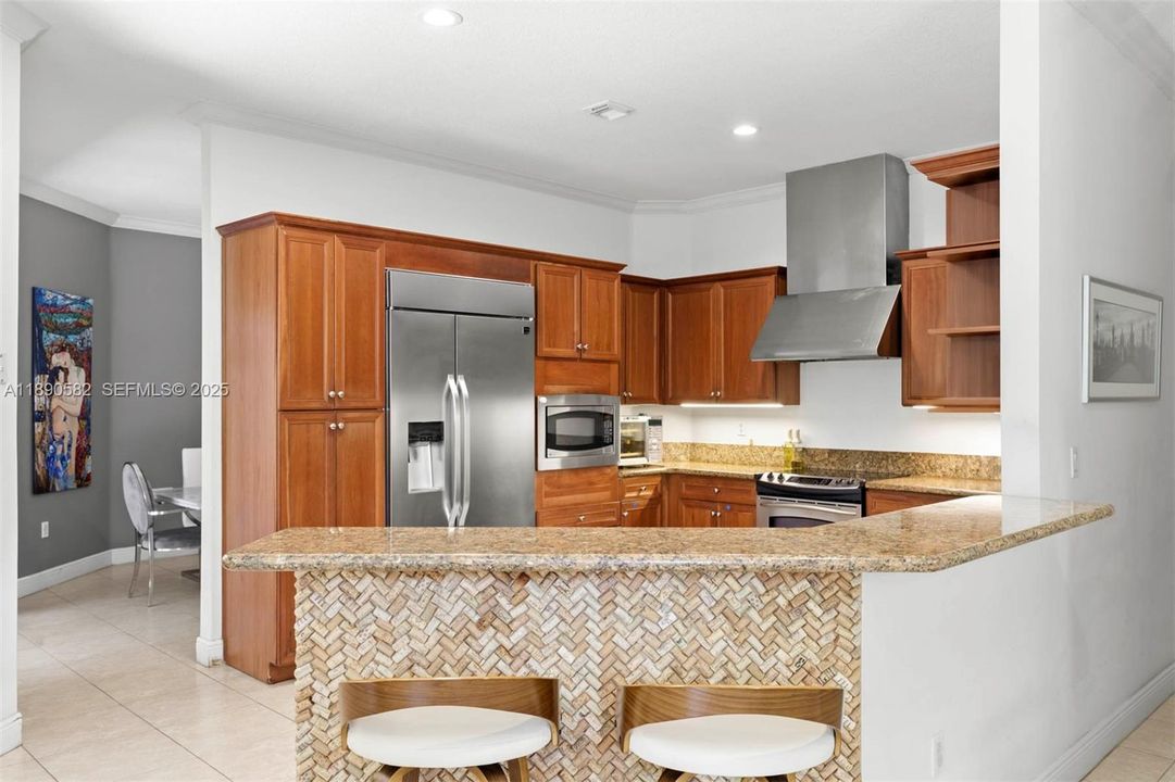 For Rent: $6,100 (4 beds, 3 baths, 2058 Square Feet)