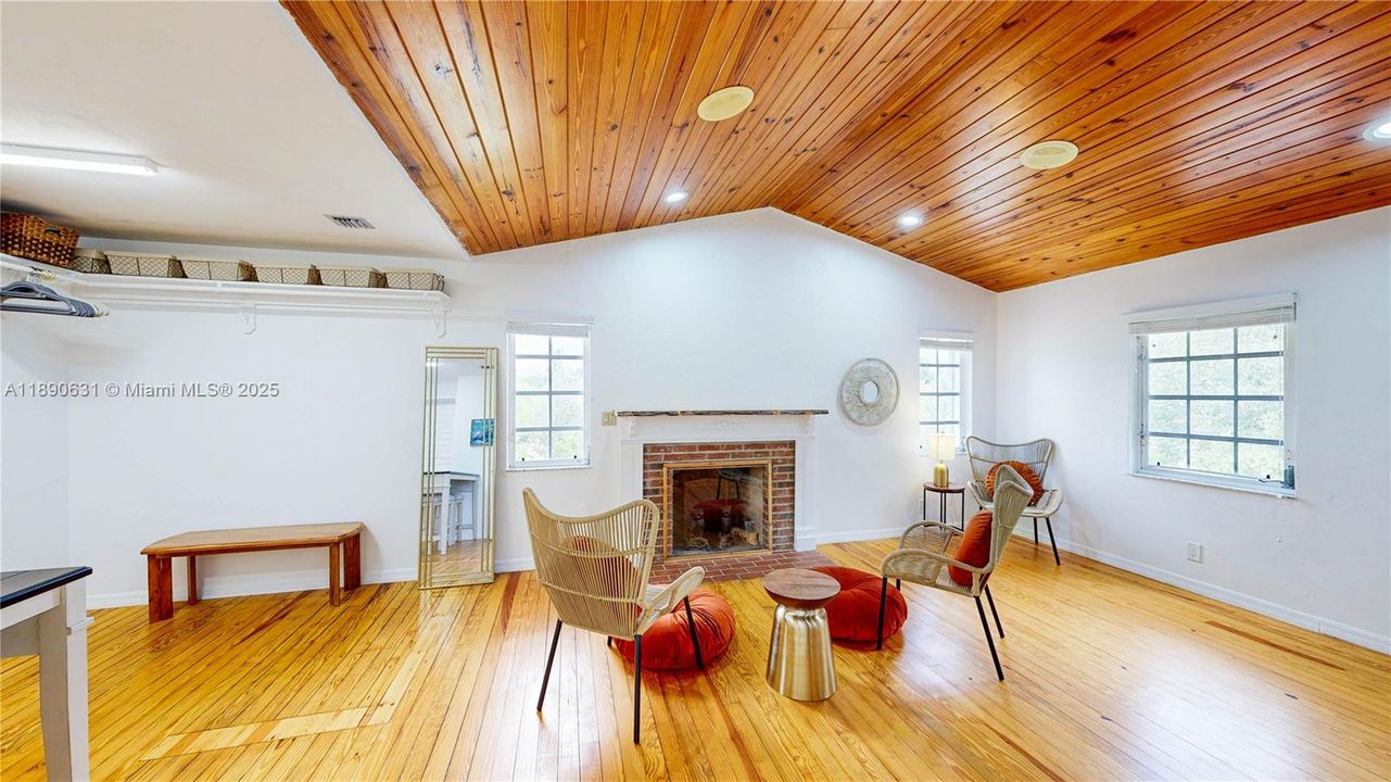 待售: $1,500,000 (0 贝兹, 0 浴室, 0 平方英尺)