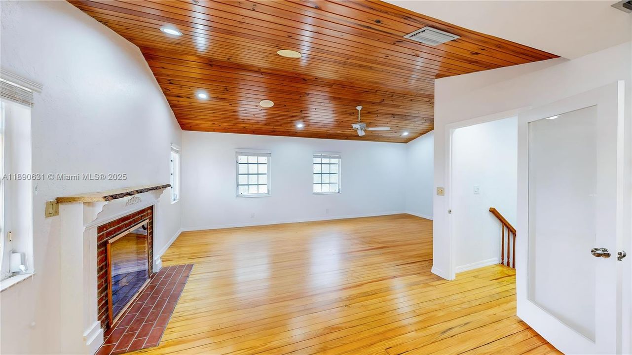 待售: $1,500,000 (0 贝兹, 0 浴室, 0 平方英尺)