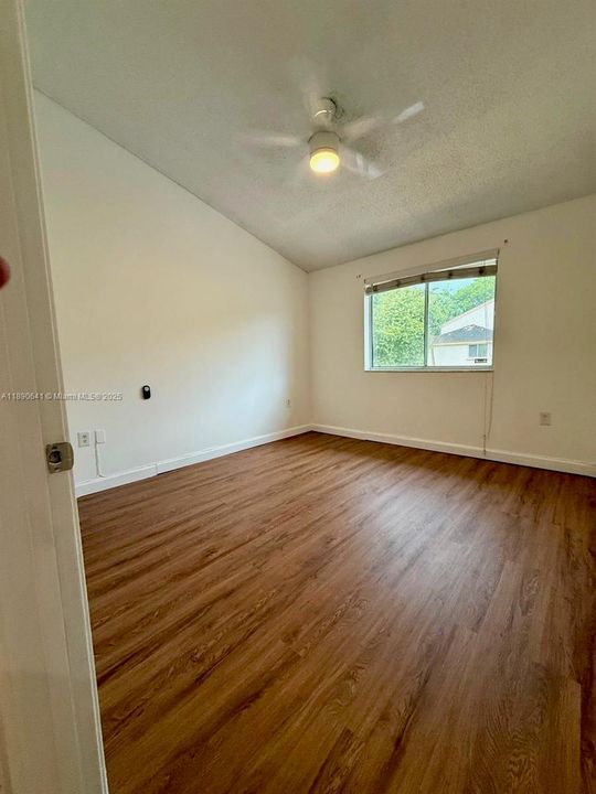 Недавно арендовано: $1,699 (1 спален, 1 ванн, 750 Квадратных фут)