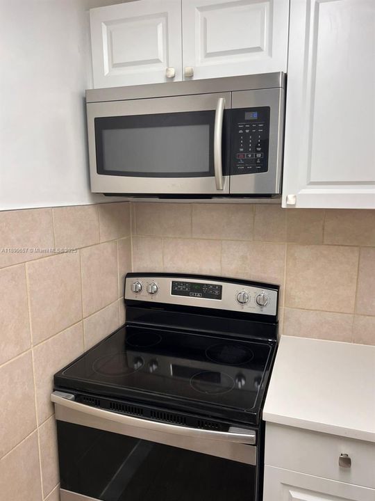 Activo con contrato: $1,550 (1 camas, 1 baños, 632 Pies cuadrados)