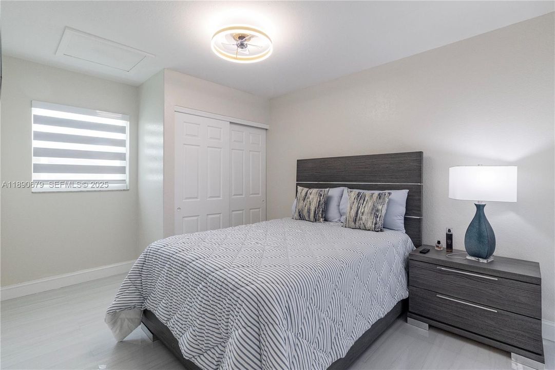 For Sale: $445,000 (4 beds, 2 baths, 1880 Square Feet)