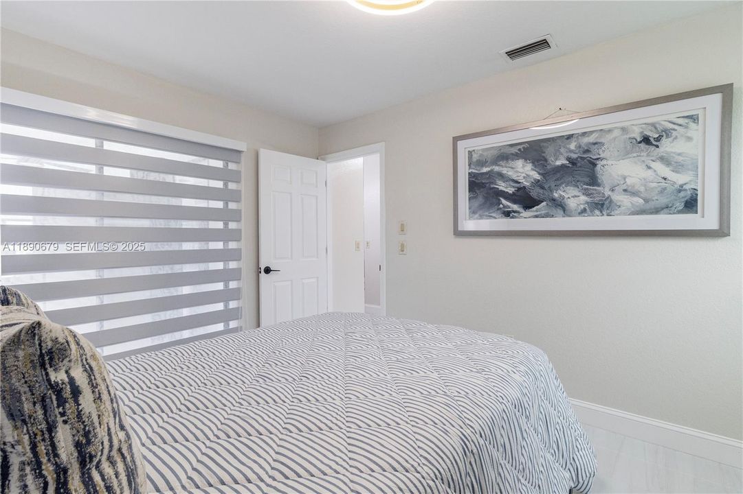 For Sale: $445,000 (4 beds, 2 baths, 1880 Square Feet)