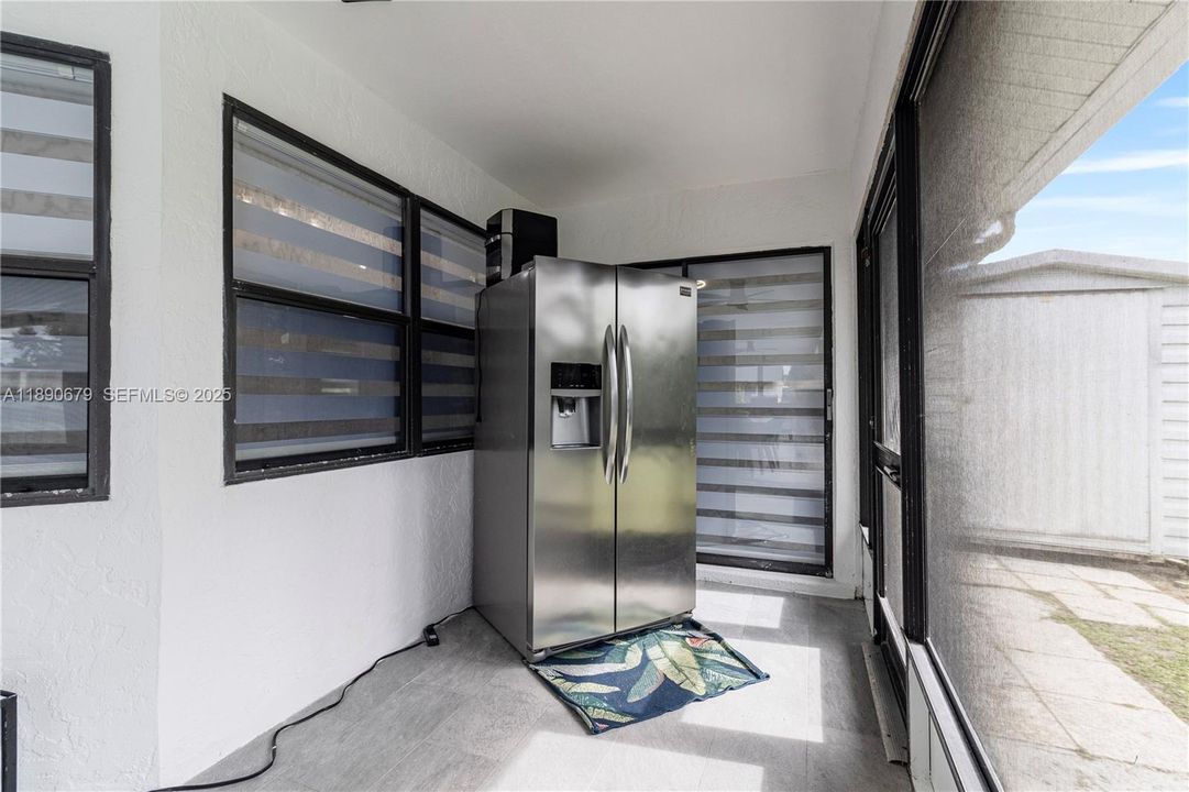 For Sale: $445,000 (4 beds, 2 baths, 1880 Square Feet)