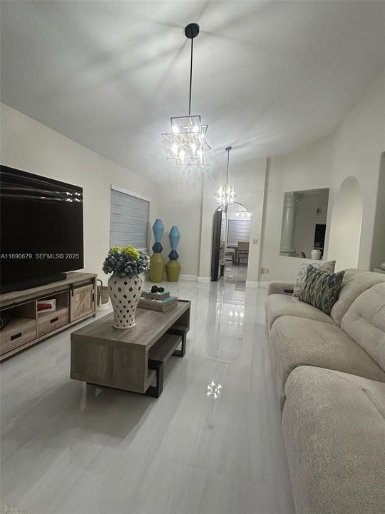 For Sale: $445,000 (4 beds, 2 baths, 1880 Square Feet)