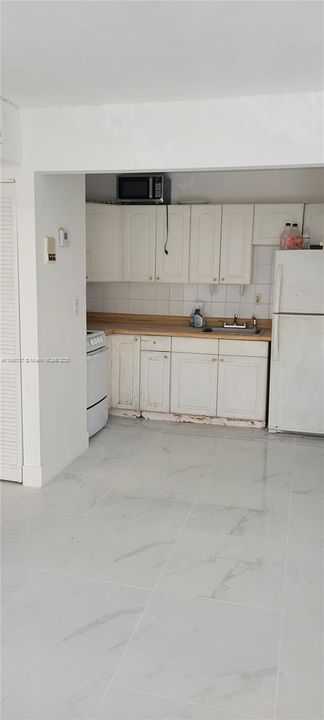 Activo con contrato: $175,000 (1 camas, 1 baños, 550 Pies cuadrados)
