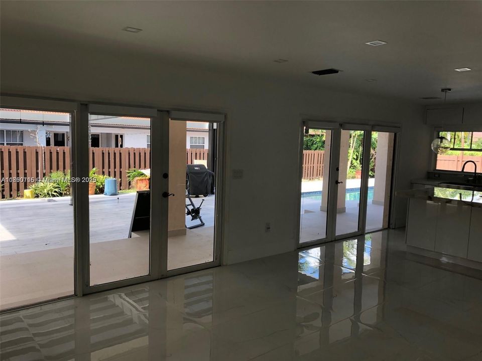 For Rent: $5,900 (4 beds, 4 baths, 3154 Square Feet)