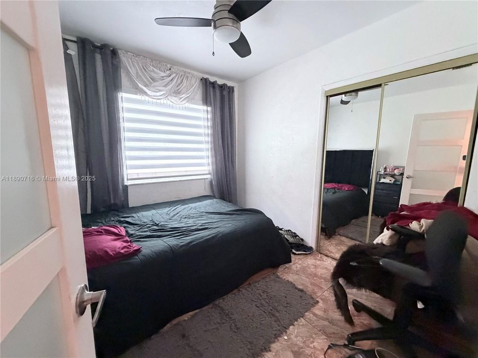 Под контрактом: $3,500 (3 спален, 2 ванн, 1589 Квадратных фут)