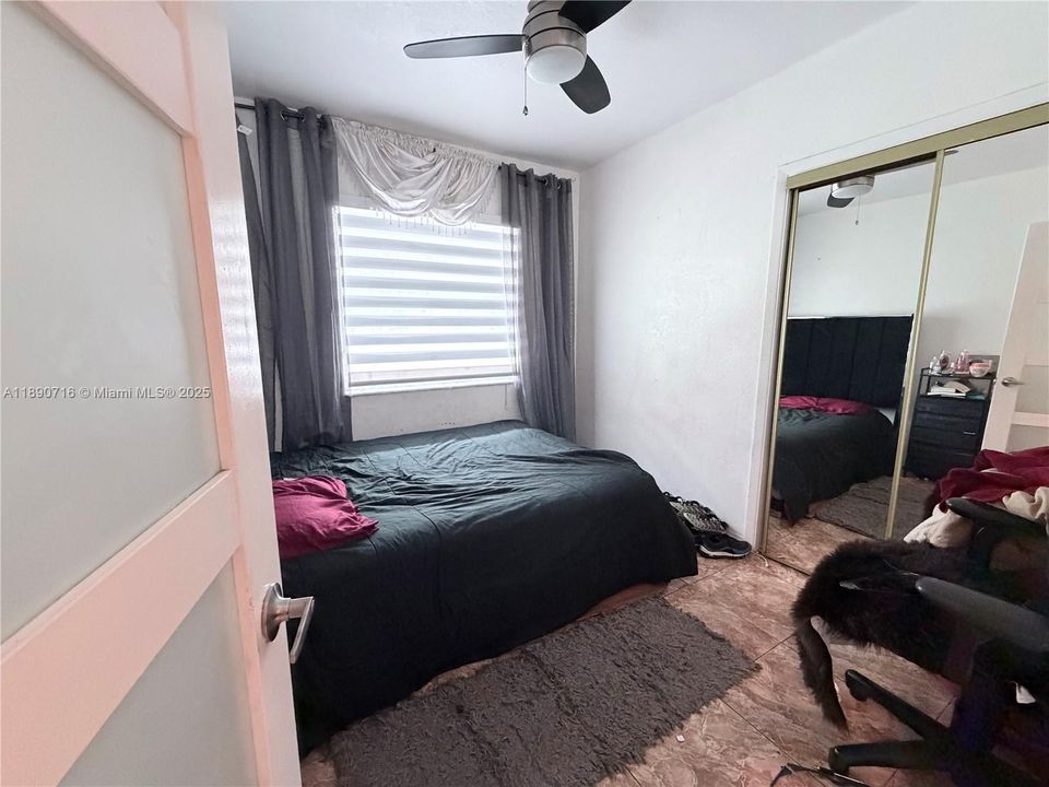 Под контрактом: $3,500 (3 спален, 2 ванн, 1589 Квадратных фут)