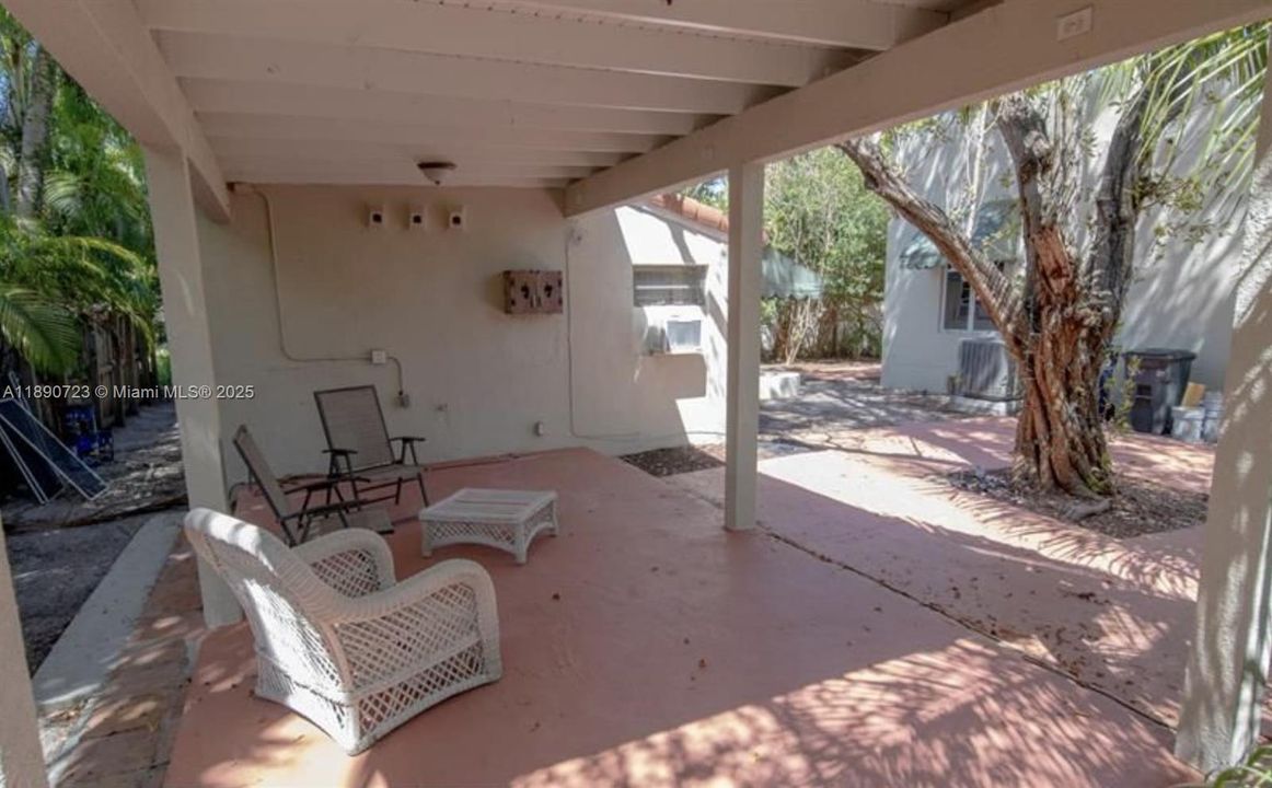 На продажу: $2,099,000 (4 спален, 3 ванн, 2338 Квадратных фут)