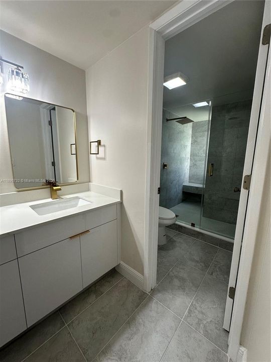 合同活跃: $2,600 (3 贝兹, 2 浴室, 1240 平方英尺)