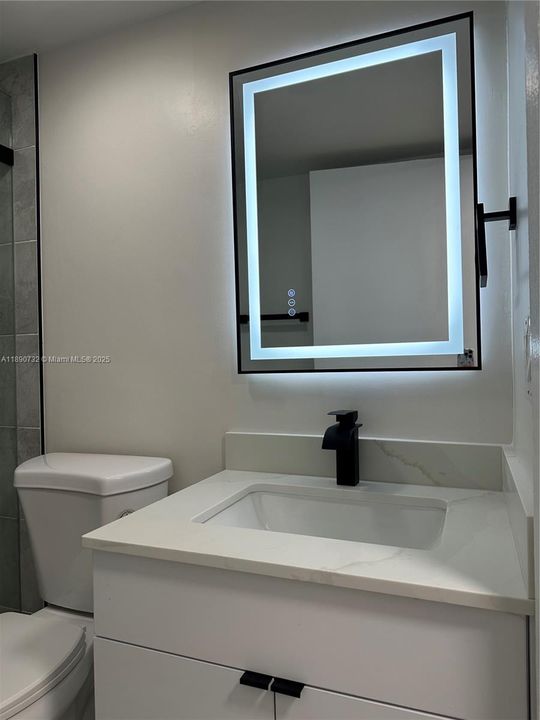 合同活跃: $2,600 (3 贝兹, 2 浴室, 1240 平方英尺)