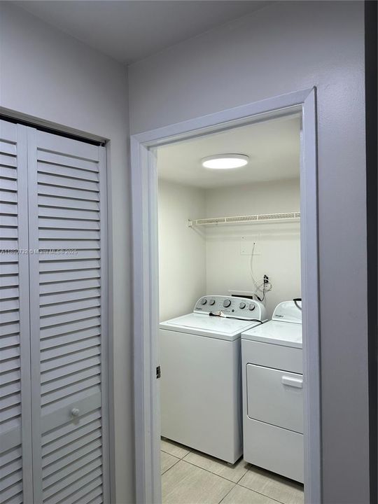 合同活跃: $2,600 (3 贝兹, 2 浴室, 1240 平方英尺)