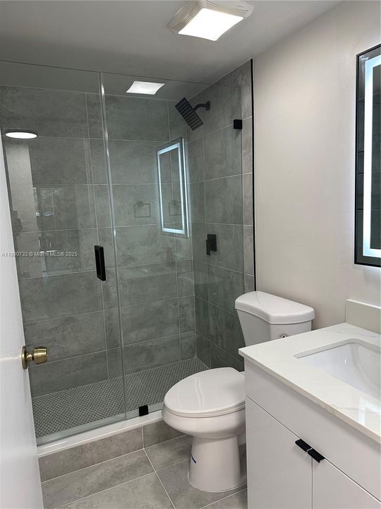 合同活跃: $2,600 (3 贝兹, 2 浴室, 1240 平方英尺)