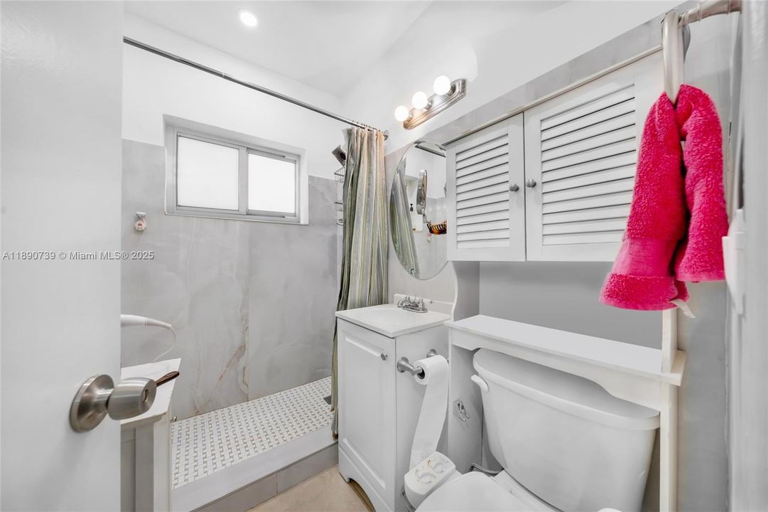 For Sale: $649,000 (3 beds, 2 baths, 1416 Square Feet)