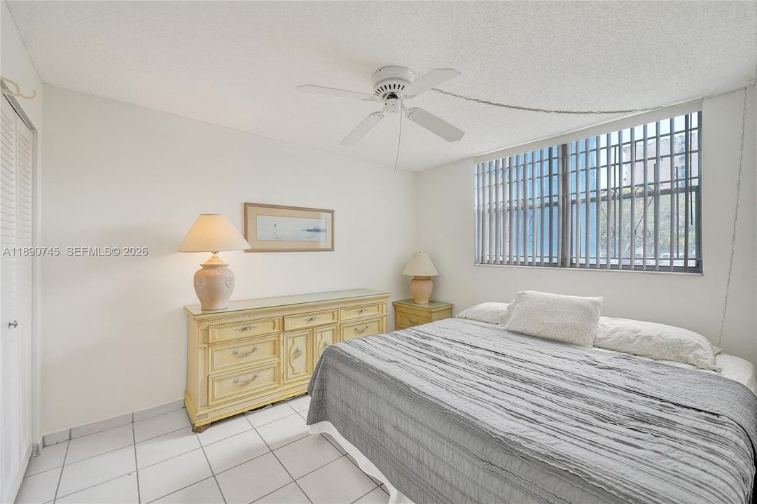 Active With Contract: $219,000 (2 beds, 2 baths, 1070 Square Feet)