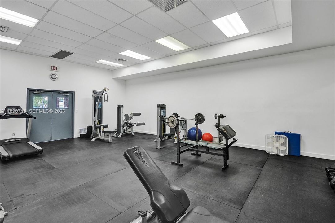 Active With Contract: $219,000 (2 beds, 2 baths, 1070 Square Feet)