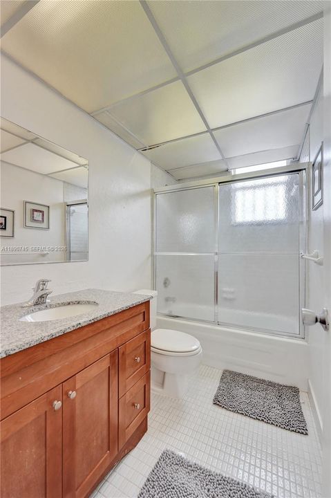 Active With Contract: $219,000 (2 beds, 2 baths, 1070 Square Feet)