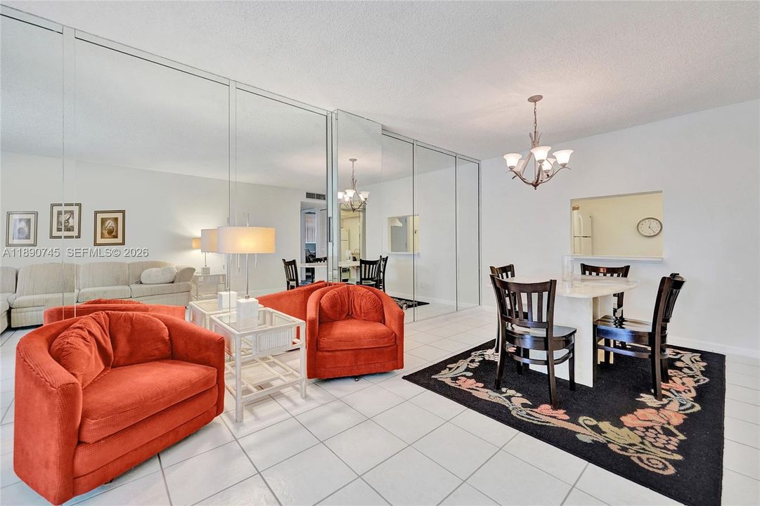 Active With Contract: $219,000 (2 beds, 2 baths, 1070 Square Feet)