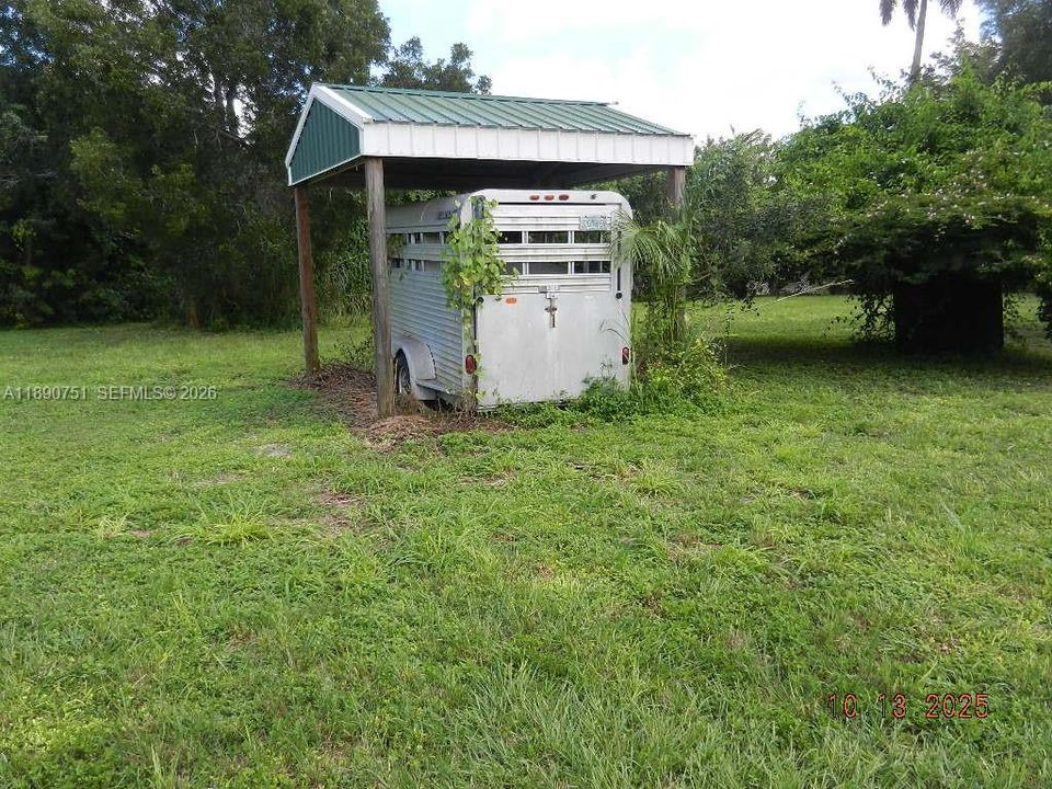 HORSE TRAILER OPTION