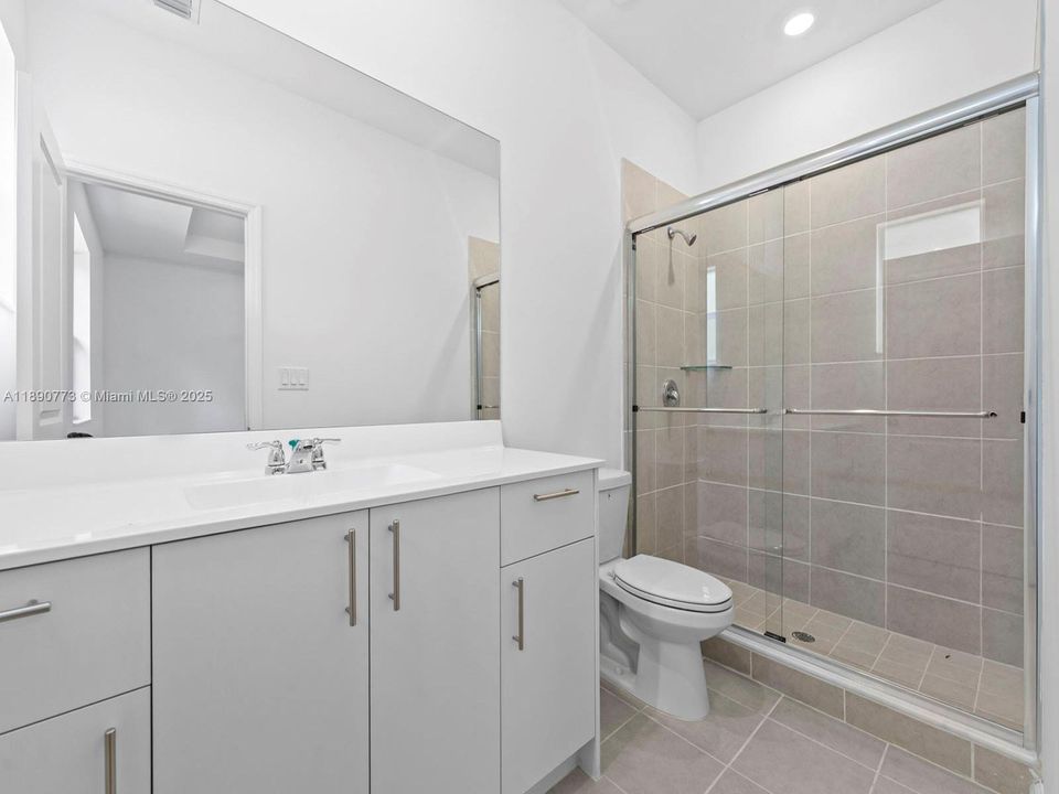 For Rent: $2,550 (3 beds, 2 baths, 0 Square Feet)