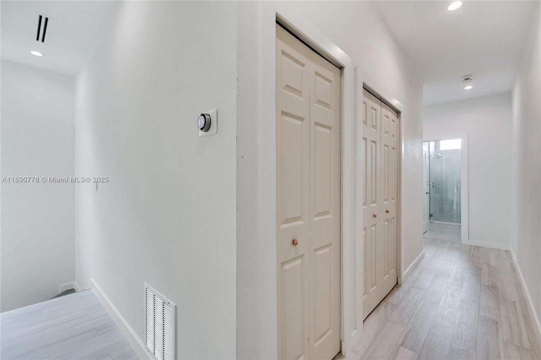 For Sale: $1,599,000 (3 beds, 2 baths, 1817 Square Feet)