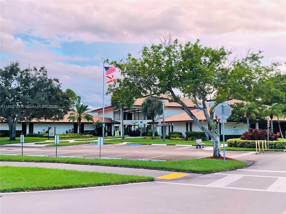 Activo con contrato: $150,000 (1 camas, 1 baños, 1045 Pies cuadrados)