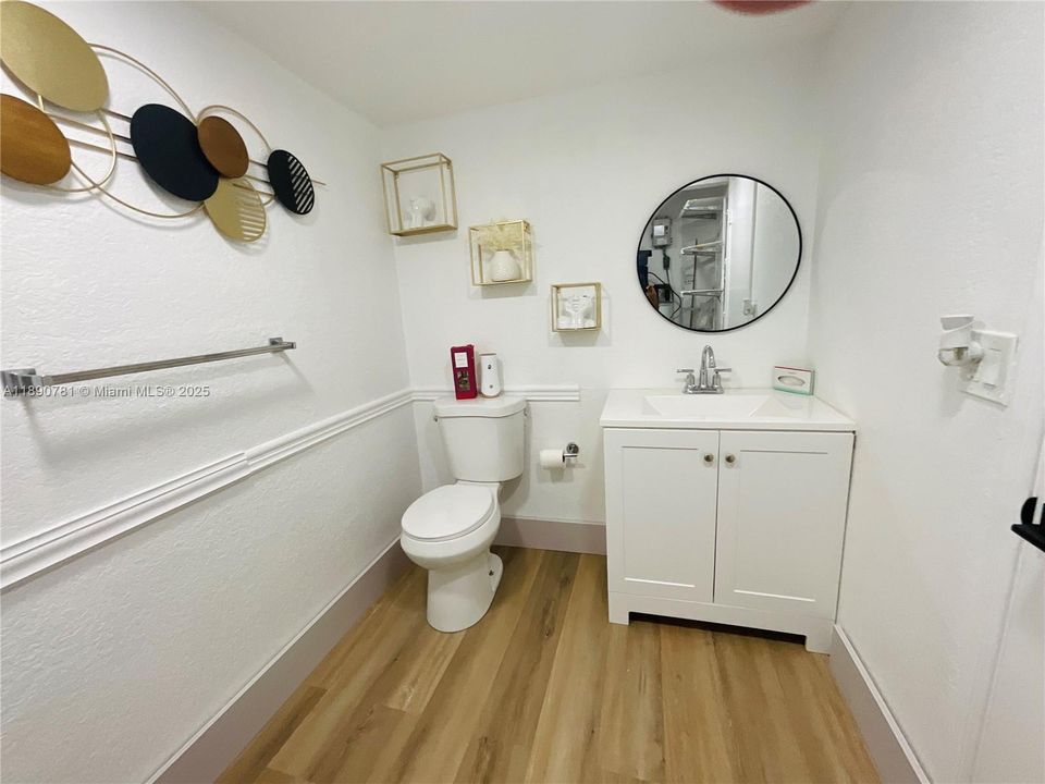 Activo con contrato: $150,000 (1 camas, 1 baños, 1045 Pies cuadrados)