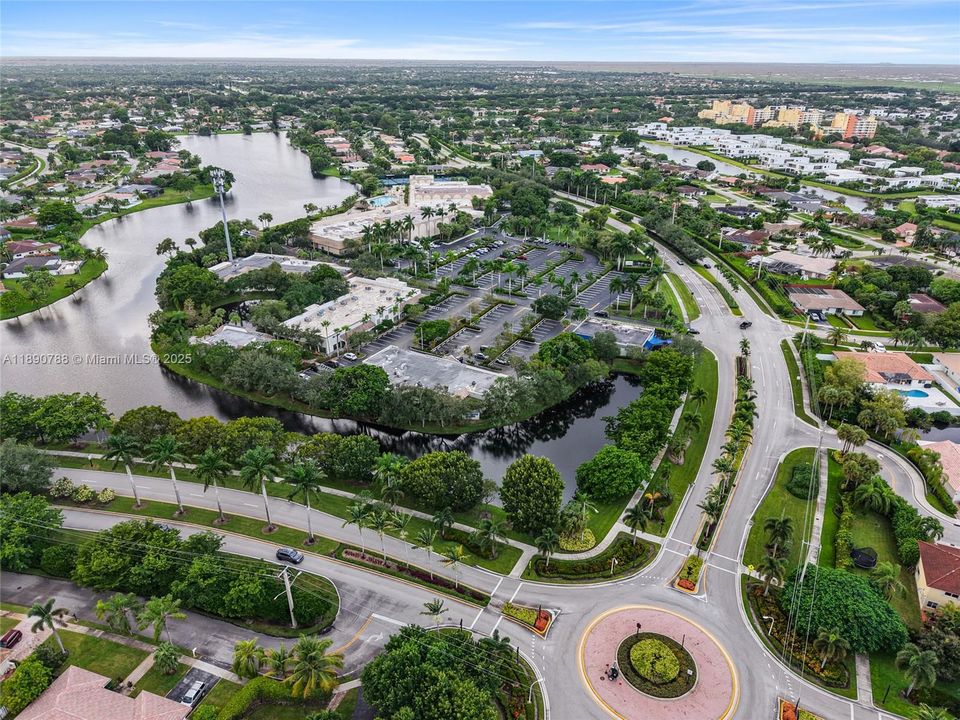 На продажу: $495,000 (3 спален, 2 ванн, 2050 Квадратных фут)