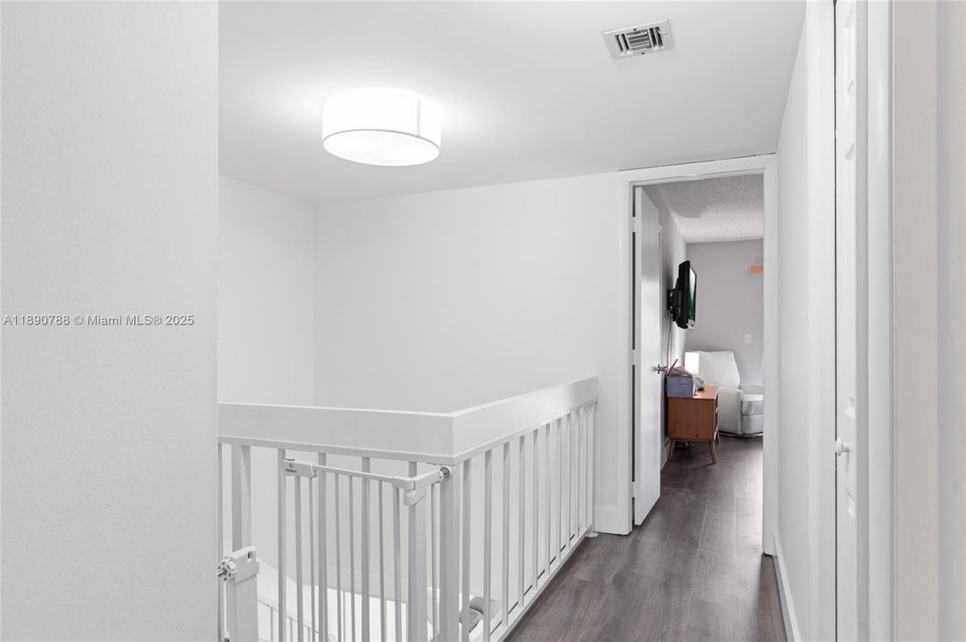 На продажу: $495,000 (3 спален, 2 ванн, 2050 Квадратных фут)